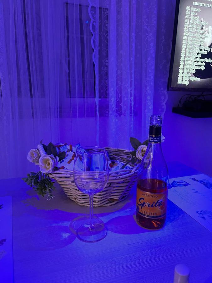 ナポリLa Dukesca Chicアパートメント エクステリア 写真